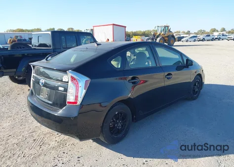 2015 Toyota Prius Three из США, поврежденный, VIN JTDKN3DU2F0440559